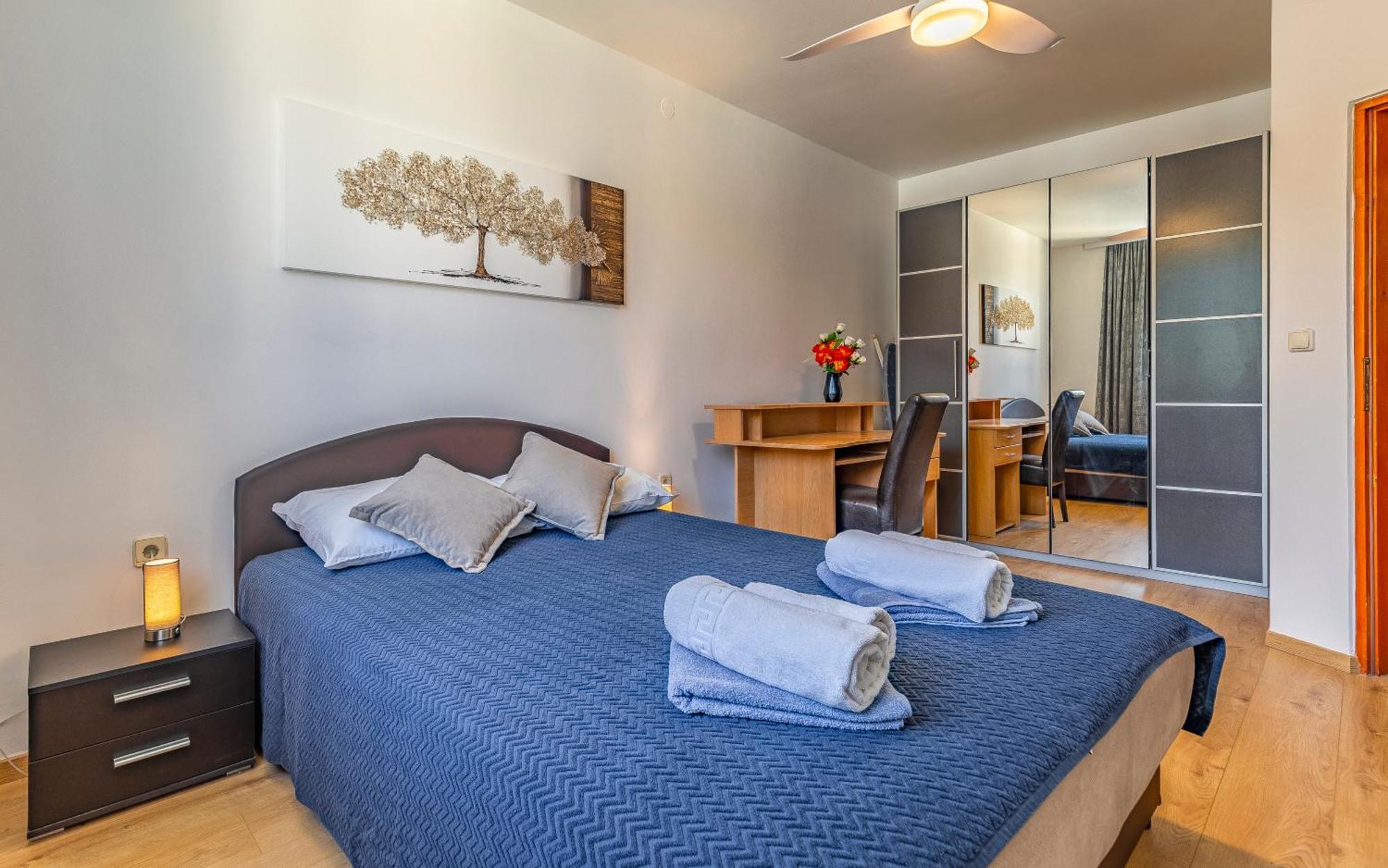 All Seasons Apartment Пула Экстерьер фото